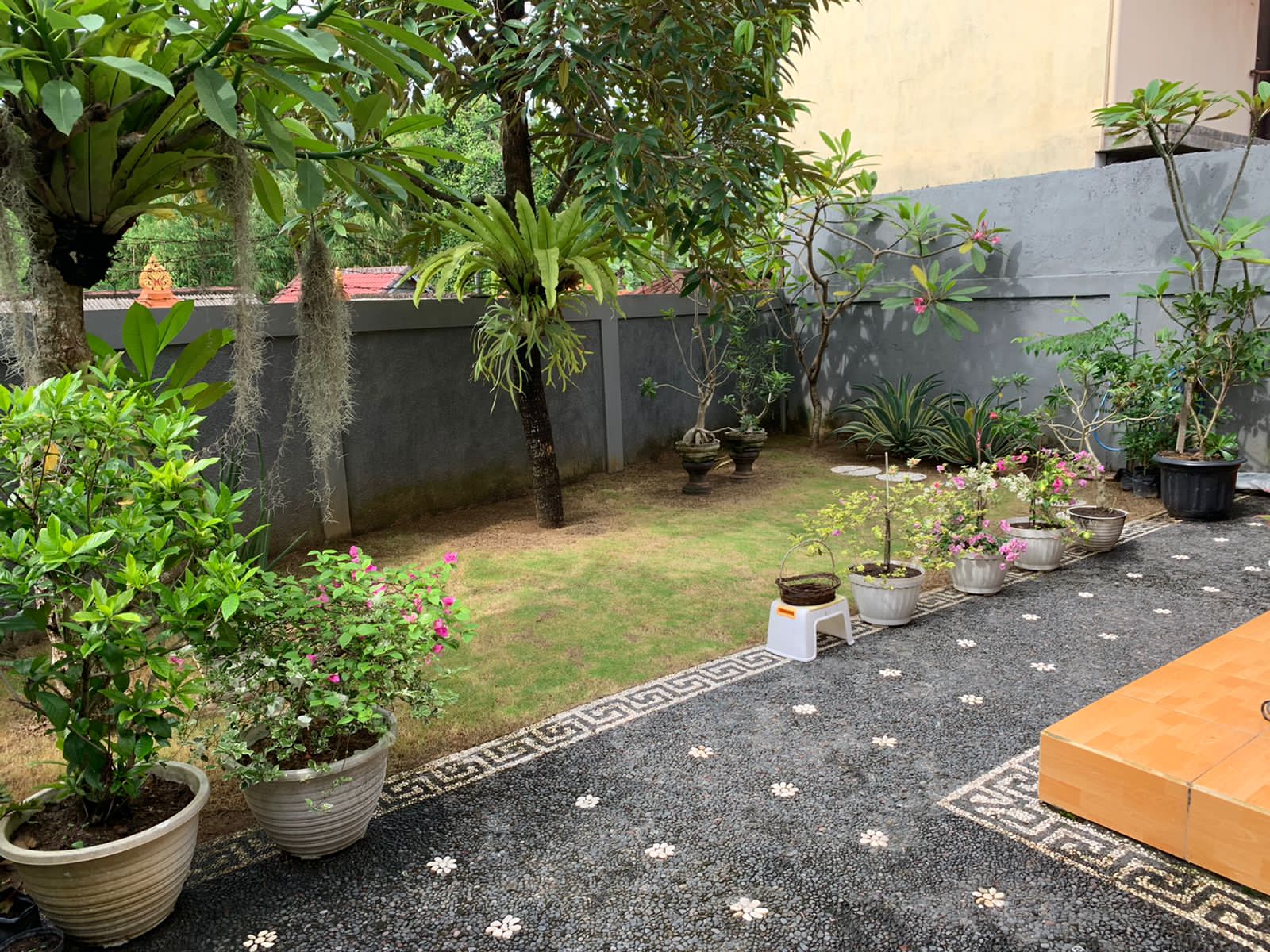 Muding, Kerobokan Kaja